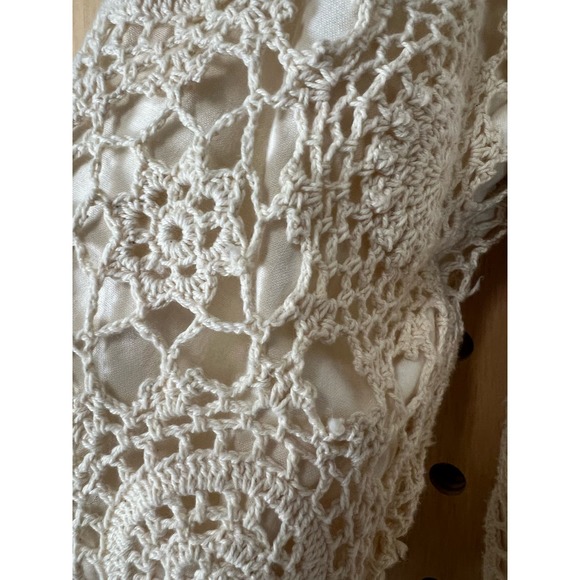 Vintage crocheted lace jacket - Picture 8 of 8